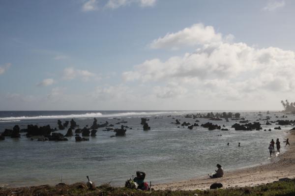 En av Naurus många stränder