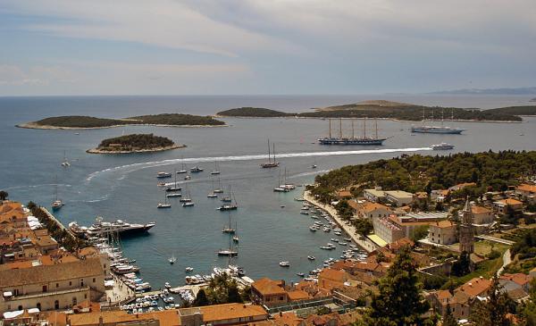 Skna Hvar!